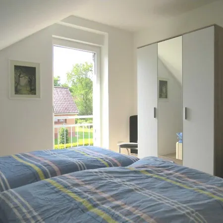 Apartmán Ferienwohnung Eckardt, 15158 *